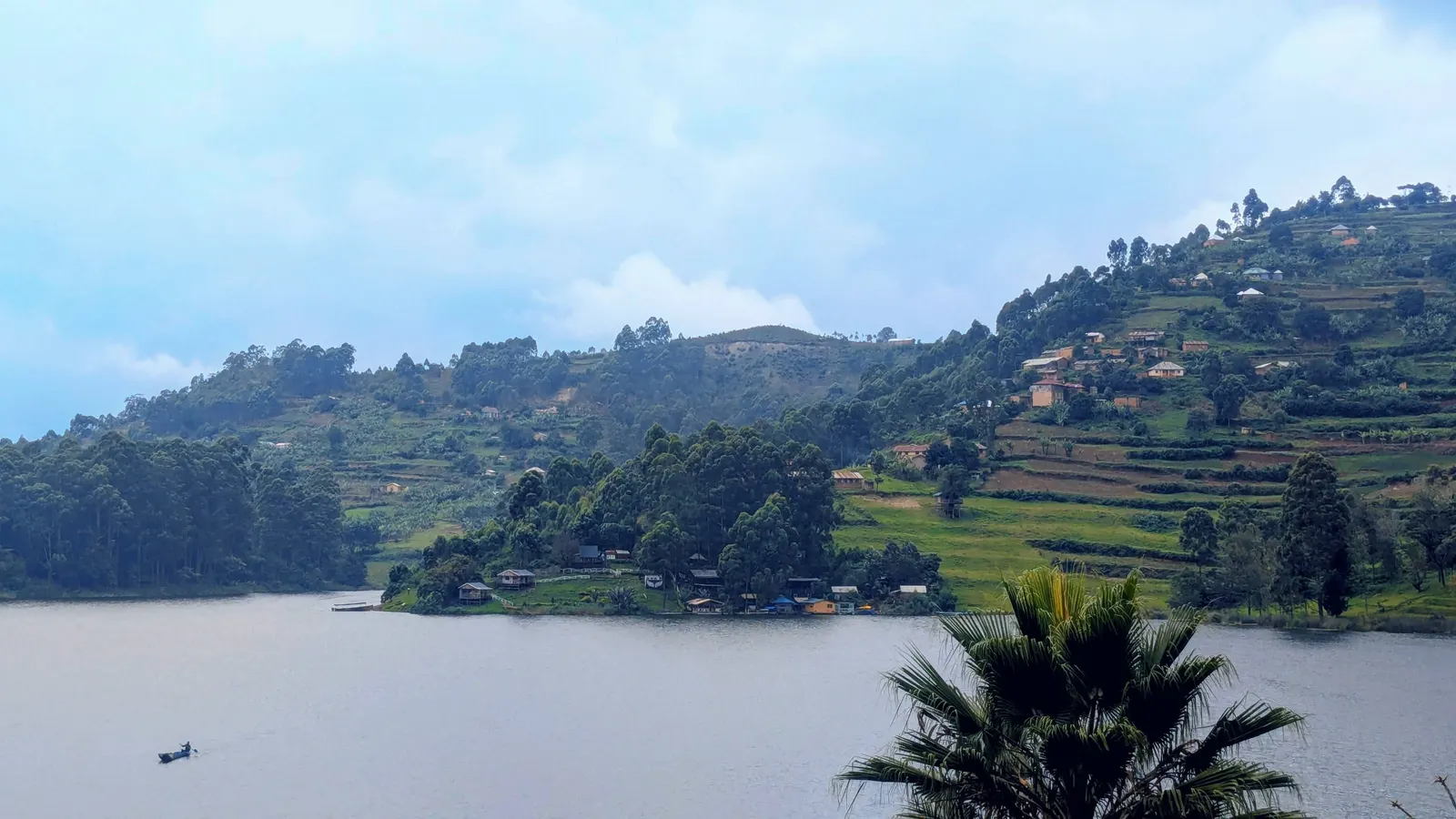 Lake Bunyonyi & Cultural Encounter